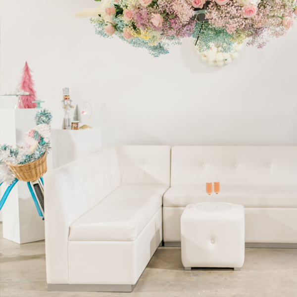 Frosty Endless Loveseat - Image 4